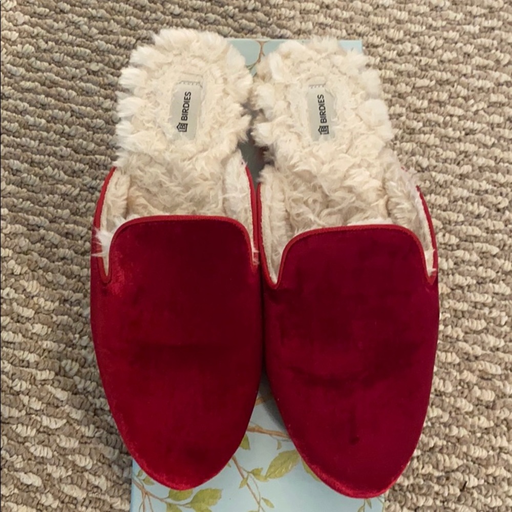 EUC Size 8 Birdies Phoebe - Crimson Red Faux Fur